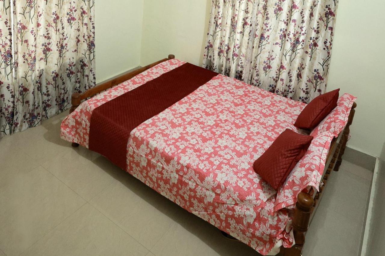 Toms Villa Along National Highway Thrissur At Nadathara Luaran gambar